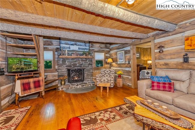Living Room. | Image 11