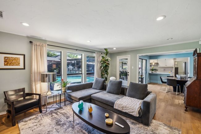 5800 Still Forest Dr, House other with 4 bedrooms, 4 bathrooms and null parking in Dallas TX | Image 18