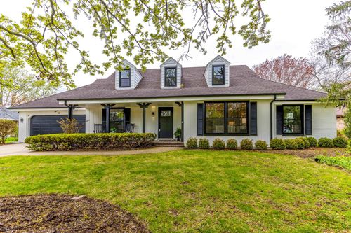 8 Pheasant Row, Lincolnshire, IL, 60069-4007 | Card Image