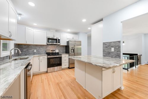 85 Upper Mountain Ave, Rockaway, NJ, 07866-1502 | Card Image