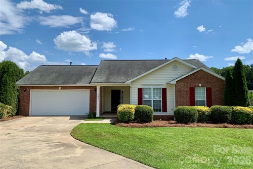 2301 Hunters Way, Monroe, NC, 28110-8991 | Card Image