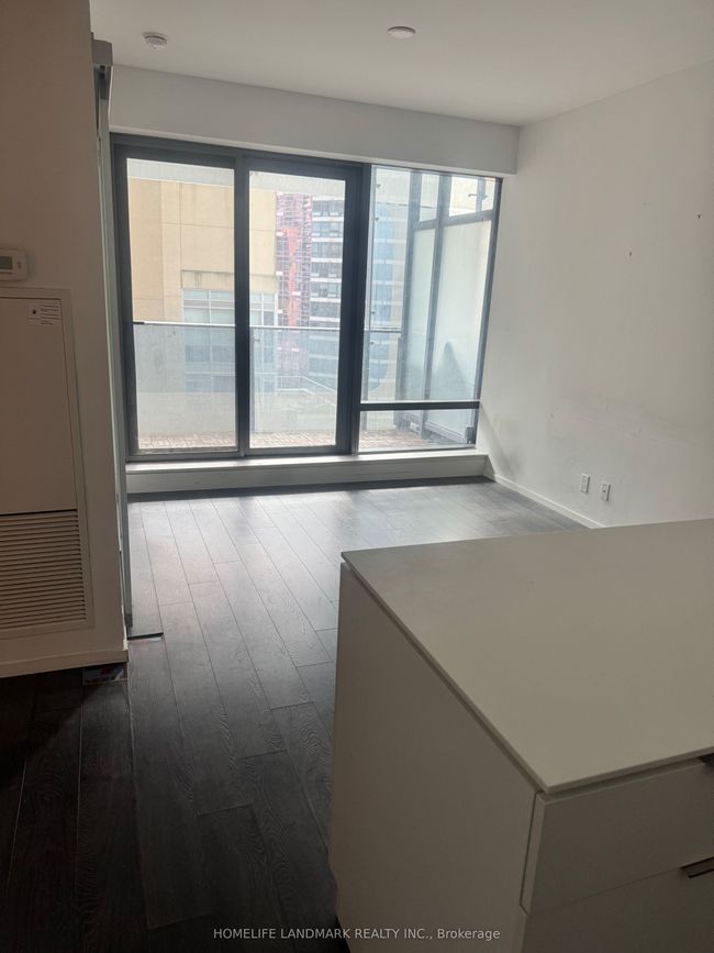 1406 - 5 St Joseph St, Condo with 1 bedrooms, 1 bathrooms and null parking in Toronto ON | Image 12