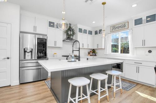 629 Pipa Ln, Oakley, CA, 94561-1139 | Card Image