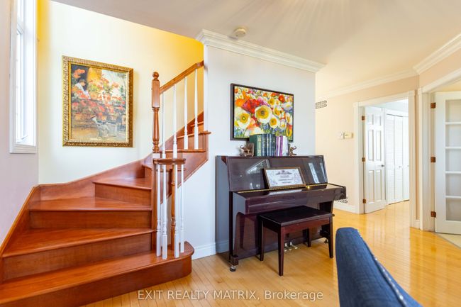 257 N Russell Rd, House other with 4 bedrooms, 3 bathrooms and 8 parking in Russell ON | Image 6