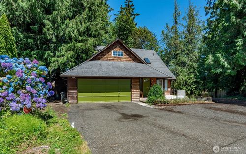 3709 Ne Liverpool Dr, Bremerton, WA, 98311-9645 | Card Image