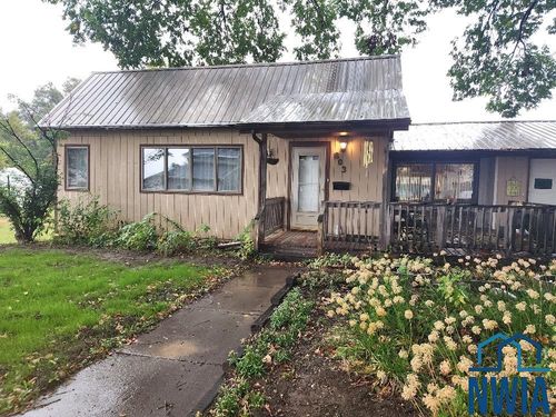 803 W Main St, Vermillion, SD, 57069-1937 | Card Image