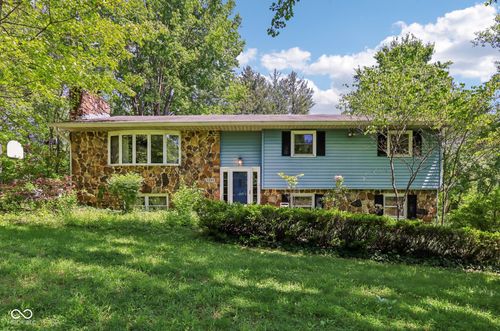9240 E Woodview Dr, Bloomington, IN, 47401-9101 | Card Image