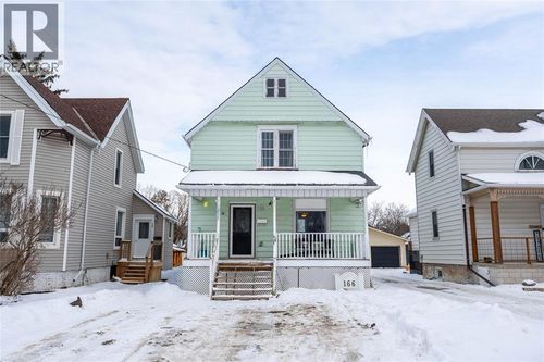 166 John St, Sarnia, ON, N7T2Y9 | Card Image