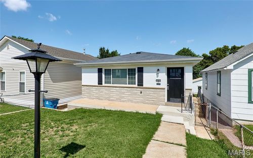 761 Ruprecht Ave, Saint Louis, MO, 63125-1451 | Card Image