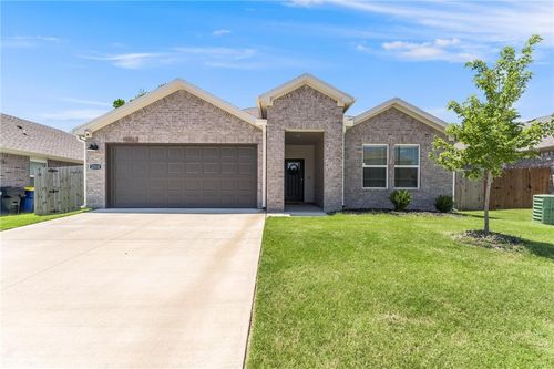 2210 S 10th St, Rogers, AR, 72758-6265 | Card Image