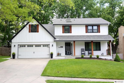808 Taylor Street, Papillion, NE, 68046 | Card Image