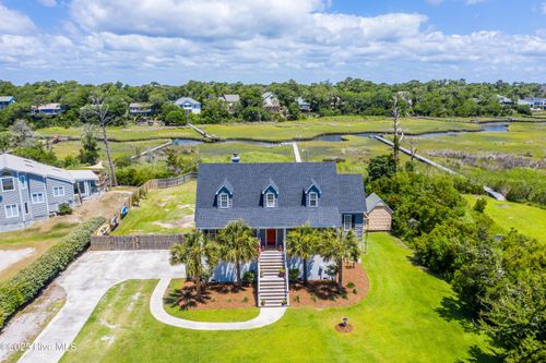 7308 Canal Dr, Emerald Isle, NC, 28594-3007 | Card Image