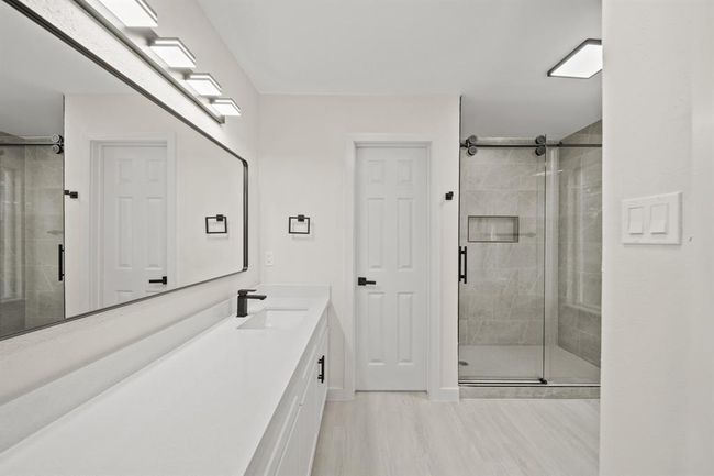 Primary bathroom | Image 12