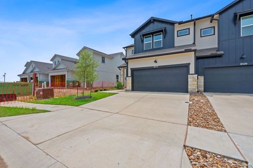 8513 Wellspring Loop, Round Rock, TX, 78665-2974 | Card Image