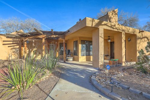1230 John Rd, Belen, NM, 87002-8109 | Card Image