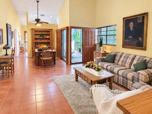 618-3530 Magellan Cir, Aventura, FL, 33180 | Card Image