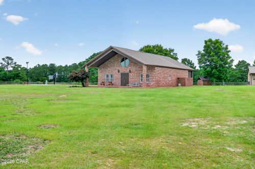 126 Tall Oaks Rd, DeFuniak Springs, FL, 32435-8975 | Card Image