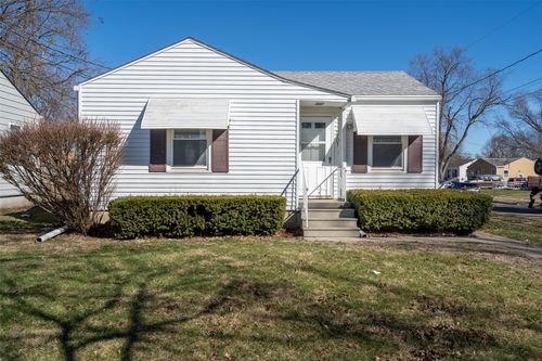 5701 Holcomb Ave, Des Moines, IA, 50310-1124 | Card Image