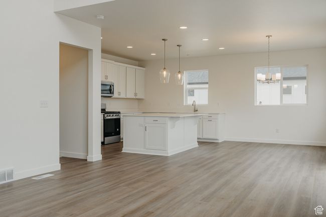 307 - 4683 N Browning Way, House other with 3 bedrooms, 3 bathrooms and 2 parking in Eagle Mountain UT | Image 8