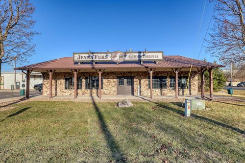 W156N11482 Pilgrim Road, Germantown, WI, 53022 | Card Image