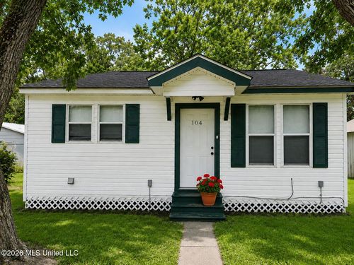 104 N Green, Picayune, MS, 39466 | Card Image