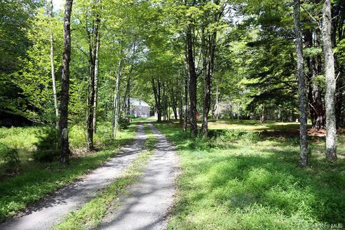 178 W Simmon Rd, Callicoon, NY, 12723-7511 | Card Image