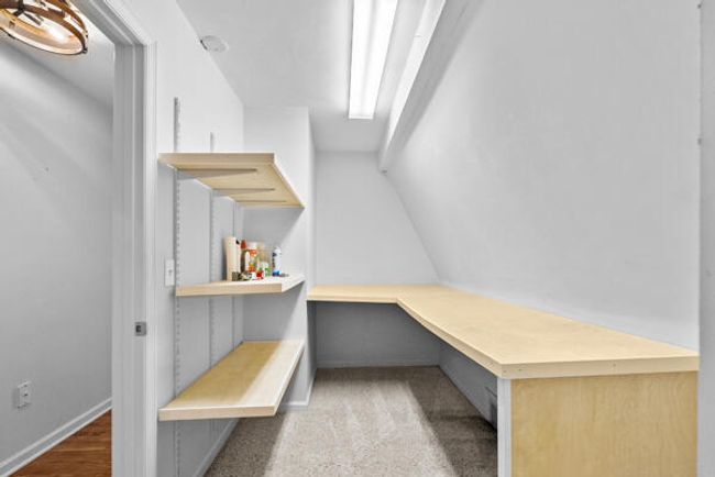 Storage area upper level | Image 27