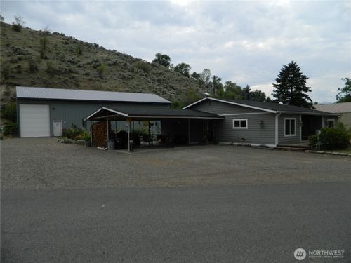 44 Bonaparte Ave, Tonasket, WA, 98855-9266 | Card Image