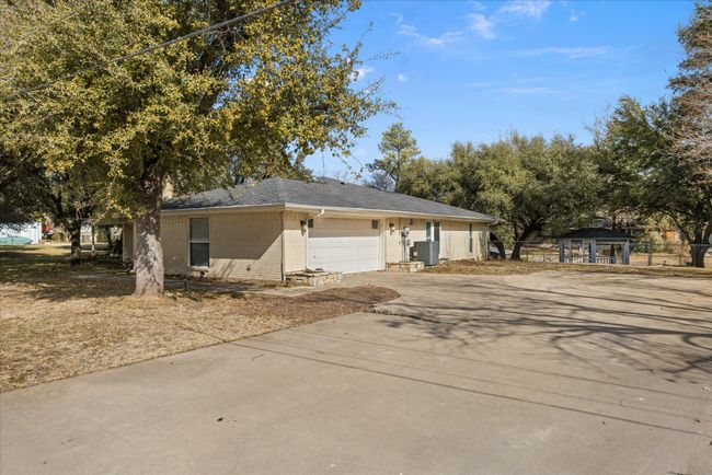 Large driveway for extra parking if needed | Image 24