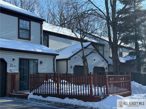 123 Aspen Dr, North Brunswick, NJ, 08902-1054 | Card Image