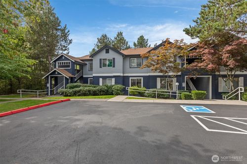 b102-10825 Se 200th St, Kent, WA, 98031-5516 | Card Image