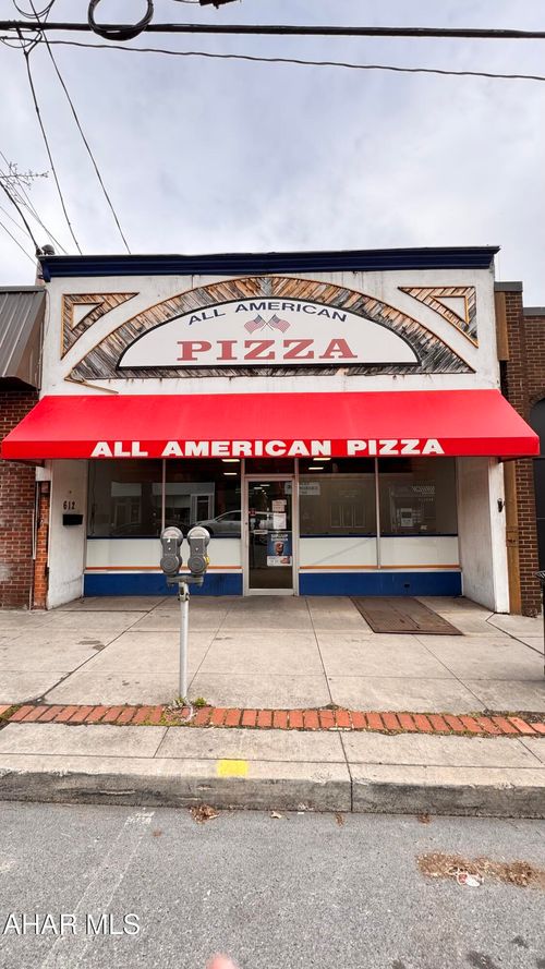 612 Washington St, Huntingdon, PA, 16652-1722 | Card Image