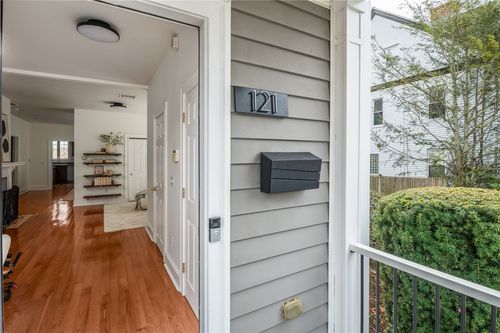 1-121 Governor St, Providence, RI, 02906-3063 | Card Image