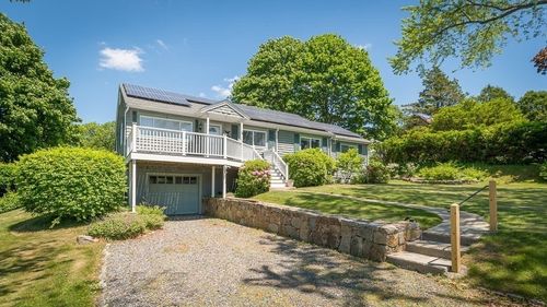 18 Traverse St, Gloucester, MA, 01930-3254 | Card Image