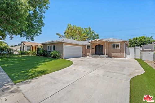 18725 Martha St, Tarzana, CA, 91356 | Card Image