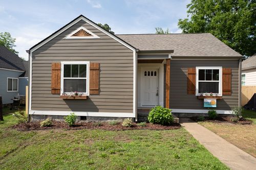 2202 Chamberlain Ave, Chattanooga, TN, 37404-3214 | Card Image