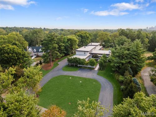 22 Fordyce Ln, Saint Louis, MO, 63124-1354 | Card Image