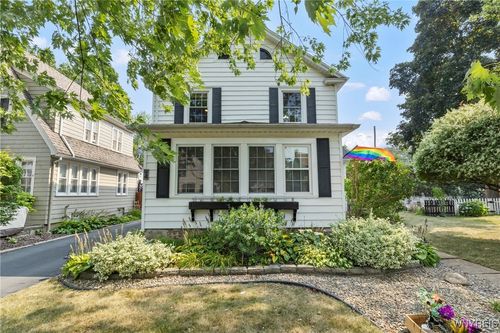 94 Morrow Ave, Lockport, NY, 14094-5015 | Card Image
