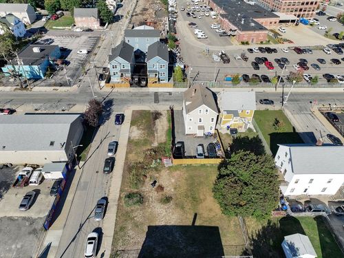 14 Seabury St, Providence, RI, 02907-3031 | Card Image