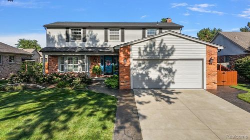 44304 Pentwater Dr, Clinton Township, MI, 48038-4468 | Card Image