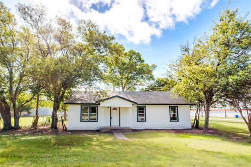 202 N Sycamore, Malone, TX, 76660-3117 | Card Image