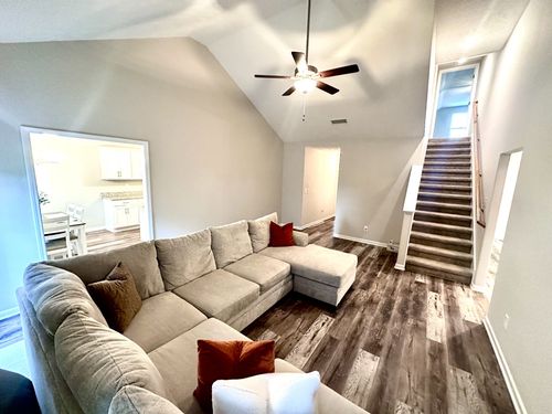 94 Reynard St, Manchester, TN, 37355-2608 | Card Image