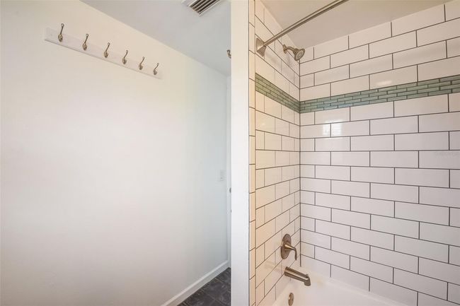 3 - 104 29 Th St, Condo with 2 bedrooms, 2 bathrooms and null parking in Holmes Beach FL | Image 17