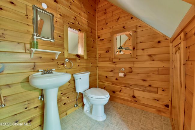 1370 Half Bath 2nd floor | Image 29