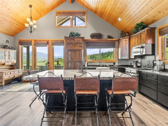 89 Emerald Rd, House other with 3 bedrooms, 3 bathrooms and null parking in Silverthorne CO | Image 4