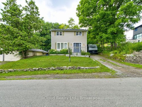 3 Nicol St, Dundas, ON, L9H5L6 | Card Image