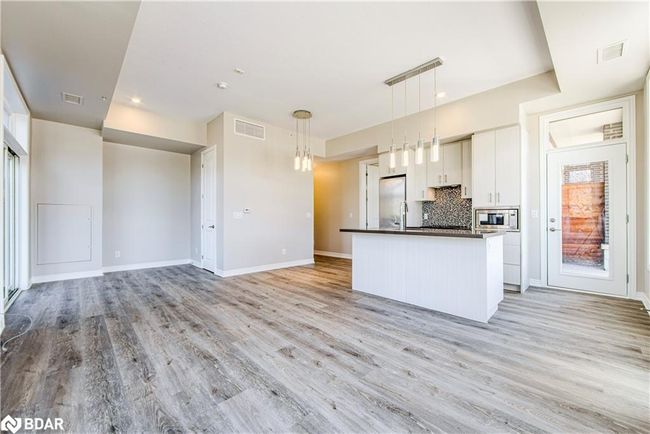 109 - 457 Plains Rd E, House attached with 2 bedrooms, 2 bathrooms and 1 parking in Burlington ON | Image 14