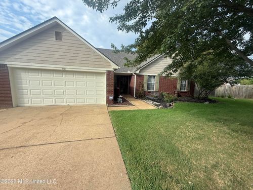 1141 Stonegate Cv, Southaven, MS, 38671-6063 | Card Image