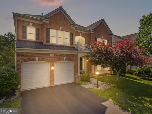 25738 S Village Dr, CHANTILLY, VA, 20152-6338 | Card Image