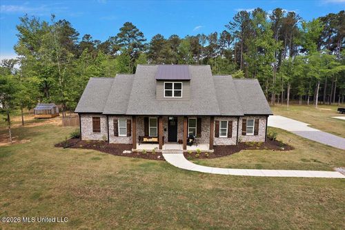 118 Cedar Ridge Dr, Canton, MS, 39046-9125 | Card Image